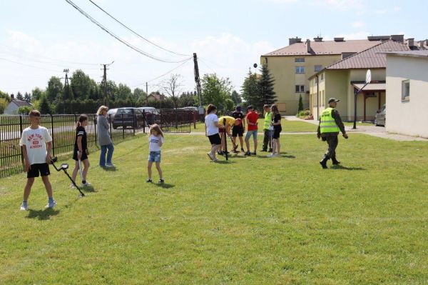 Niestandardowa edukacja historyczna w SP Trześń