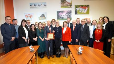 R&oacute;ża Kozakowska Honorowym Obywatelem Gminy Niwiska