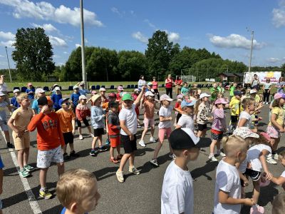 zdjęcie wprowadzające do artykułu: SIEMA SIEMA TU KOSOWY ZESPÓŁ NA OLIMPIADĘ GOTOWY