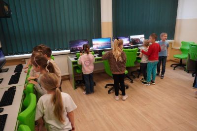 Nowa pracownia komputerowa w Szkole Podstawowej w Trześni