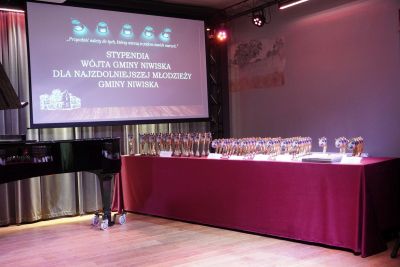 zdjęcie wprowadzające do artykułu: Stypendia Wójta dla najzdolniejszych Uczniów